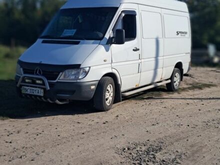 Мерседес Sprinter 2004 у Рівному на Automoto.ua Білий Мерседес Sprinter, об'ємом двигуна 2.1 л та пробігом 600 тис. км за 6200 $, фото 1 на Automoto.ua