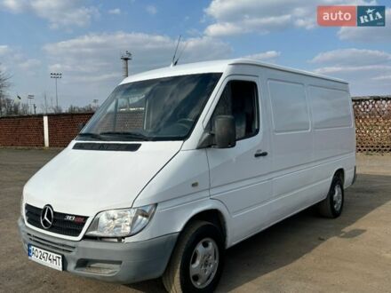 Белый Мерседес Sprinter, объемом двигателя 2.2 л и пробегом 390 тыс. км за 8000 $, фото 1 на Automoto.ua