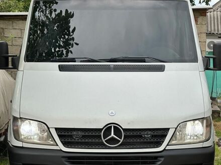 Білий Мерседес Sprinter, об'ємом двигуна 2.15 л та пробігом 320 тис. км за 8200 $, фото 1 на Automoto.ua