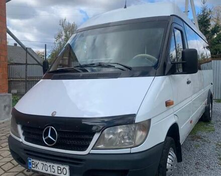 Мерседес Sprinter 2004 у Дубно на Automoto.ua Білий Мерседес Sprinter, об'ємом двигуна 2.2 л та пробігом 250 тис. км за 13800 $, фото 1 на Automoto.ua