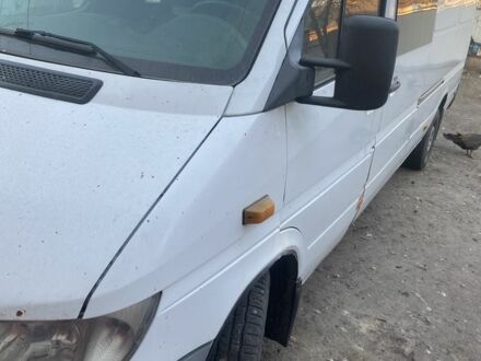 Білий Мерседес Sprinter, об'ємом двигуна 2.2 л та пробігом 500 тис. км за 6200 $, фото 1 на Automoto.ua