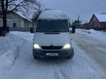 Белый Мерседес Sprinter, объемом двигателя 2.2 л и пробегом 535 тыс. км за 8800 $, фото 1 на Automoto.ua