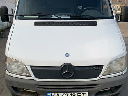 Мерседес Sprinter 2004 в Белой Церкве на Automoto.ua Белый Мерседес Sprinter, объемом двигателя 2.15 л и пробегом 880 тыс. км за 8500 $, фото 1 на Automoto.ua
