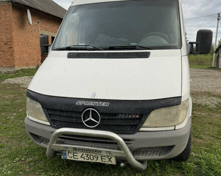 Белый Мерседес Sprinter, объемом двигателя 2.15 л и пробегом 490 тыс. км за 7200 $, фото 1 на Automoto.ua