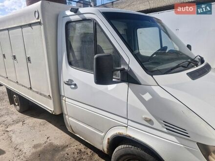 Белый Мерседес Sprinter, объемом двигателя 2.15 л и пробегом 390 тыс. км за 7000 $, фото 1 на Automoto.ua