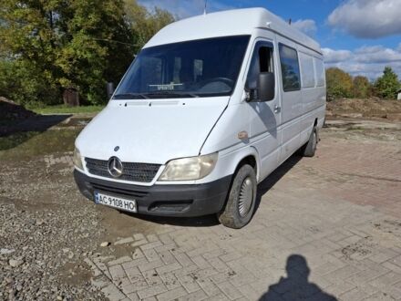 Белый Мерседес Sprinter, объемом двигателя 2.1 л и пробегом 200 тыс. км за 6399 $, фото 1 на Automoto.ua