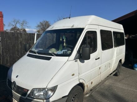 Белый Мерседес Sprinter, объемом двигателя 2.2 л и пробегом 525 тыс. км за 7000 $, фото 1 на Automoto.ua