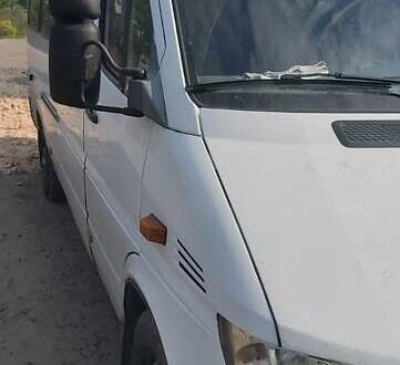 Мерседес Sprinter 2004 в Нововолынск на Automoto.ua Белый Мерседес Sprinter, объемом двигателя 0 л и пробегом 600 тыс. км за 8900 $, фото 1 на Automoto.ua