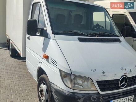 Белый Мерседес Sprinter, объемом двигателя 2.7 л и пробегом 730 тыс. км за 9000 $, фото 1 на Automoto.ua