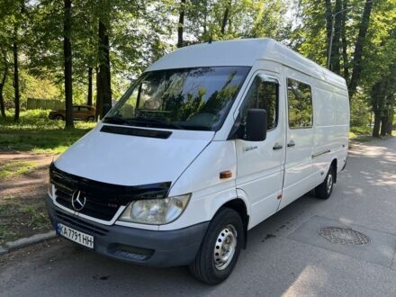 Белый Мерседес Sprinter, объемом двигателя 2.2 л и пробегом 650 тыс. км за 7800 $, фото 1 на Automoto.ua