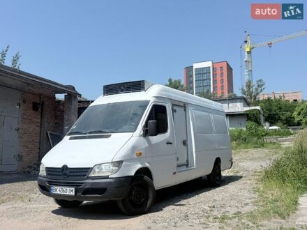 Білий Мерседес Sprinter, об'ємом двигуна 2.15 л та пробігом 500 тис. км за 4800 $, фото 1 на Automoto.ua