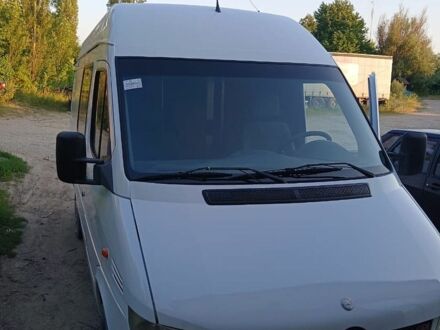 Білий Мерседес Sprinter, об'ємом двигуна 2.7 л та пробігом 410 тис. км за 9300 $, фото 1 на Automoto.ua