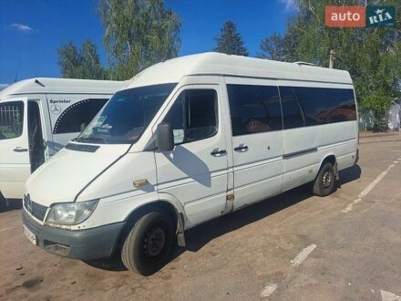 Белый Мерседес Sprinter, объемом двигателя 2.2 л и пробегом 581 тыс. км за 6000 $, фото 1 на Automoto.ua