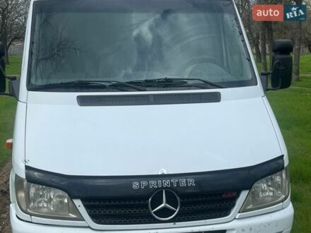 Белый Мерседес Sprinter, объемом двигателя 2.7 л и пробегом 920 тыс. км за 16500 $, фото 1 на Automoto.ua