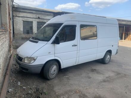 Белый Мерседес Sprinter, объемом двигателя 2.2 л и пробегом 566 тыс. км за 7501 $, фото 1 на Automoto.ua