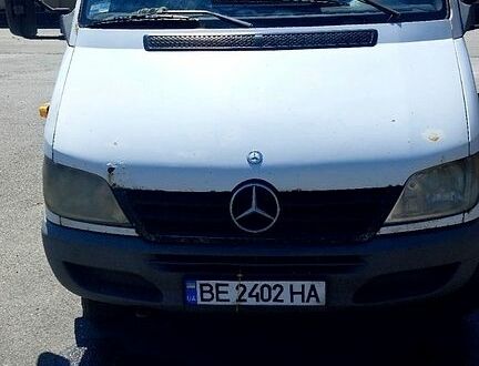 Білий Мерседес Sprinter, об'ємом двигуна 2.69 л та пробігом 700 тис. км за 9800 $, фото 1 на Automoto.ua