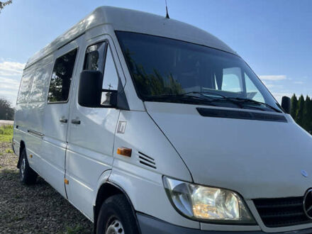 Мерседес Sprinter 2004 в Самборе на Automoto.ua Белый Мерседес Sprinter, объемом двигателя 2.2 л и пробегом 586 тыс. км за 8500 $, фото 1 на Automoto.ua