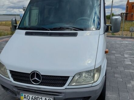 Белый Мерседес Sprinter, объемом двигателя 2.2 л и пробегом 550 тыс. км за 10500 $, фото 1 на Automoto.ua