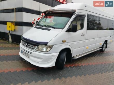 Белый Мерседес Sprinter, объемом двигателя 2.2 л и пробегом 530 тыс. км за 14800 $, фото 1 на Automoto.ua