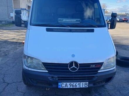 Белый Мерседес Sprinter, объемом двигателя 2.7 л и пробегом 900 тыс. км за 9000 $, фото 1 на Automoto.ua