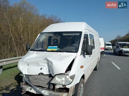 Білий Мерседес Sprinter, об'ємом двигуна 2.1 л та пробігом 430 тис. км за 5000 $, фото 1 на Automoto.ua