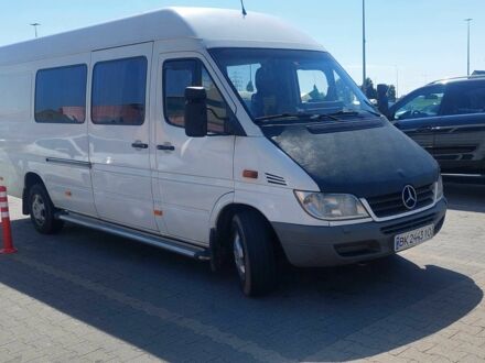 Білий Мерседес Sprinter, об'ємом двигуна 2.7 л та пробігом 500 тис. км за 9000 $, фото 1 на Automoto.ua