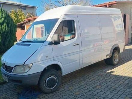 Мерседес Sprinter 2004 в Дрогобыче на Automoto.ua Белый Мерседес Sprinter, объемом двигателя 0 л и пробегом 410 тыс. км за 13000 $, фото 1 на Automoto.ua