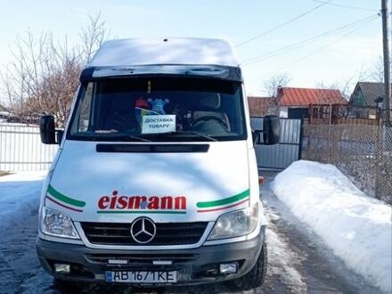 Белый Мерседес Sprinter, объемом двигателя 2.15 л и пробегом 428 тыс. км за 7800 $, фото 1 на Automoto.ua