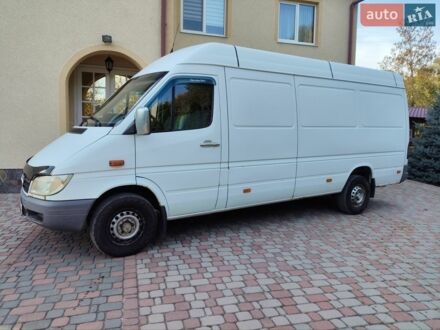 Белый Мерседес Sprinter, объемом двигателя 2.7 л и пробегом 700 тыс. км за 9300 $, фото 1 на Automoto.ua