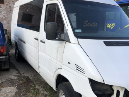 Белый Мерседес Sprinter, объемом двигателя 0 л и пробегом 100 тыс. км за 7000 $, фото 1 на Automoto.ua