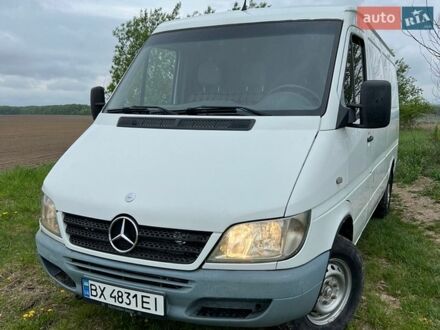 Белый Мерседес Sprinter, объемом двигателя 2.15 л и пробегом 317 тыс. км за 6500 $, фото 1 на Automoto.ua