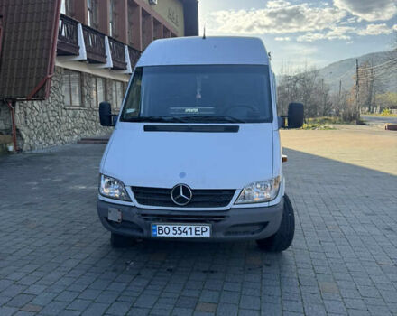 Белый Мерседес Sprinter, объемом двигателя 2.15 л и пробегом 530 тыс. км за 9400 $, фото 1 на Automoto.ua