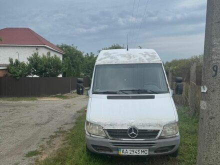 Мерседес Sprinter 2004 у Києві на Automoto.ua Білий Мерседес Sprinter, об'ємом двигуна 2.1 л та пробігом 10 тис. км за 6500 $, фото 1 на Automoto.ua