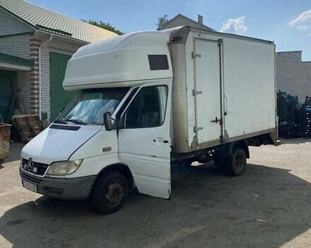 Белый Мерседес Sprinter, объемом двигателя 2.7 л и пробегом 400 тыс. км за 9500 $, фото 1 на Automoto.ua