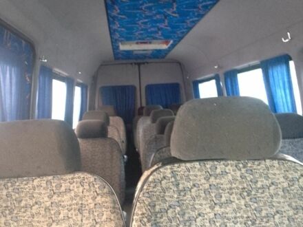Мерседес Sprinter 2004 в Черкассах на Automoto.ua Белый Мерседес Sprinter, объемом двигателя 2.7 л и пробегом 500 тыс. км за 9660 $, фото 1 на Automoto.ua