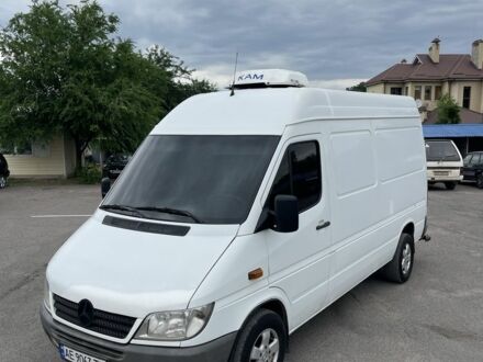 Білий Мерседес Sprinter, об'ємом двигуна 2.1 л та пробігом 400 тис. км за 7500 $, фото 1 на Automoto.ua