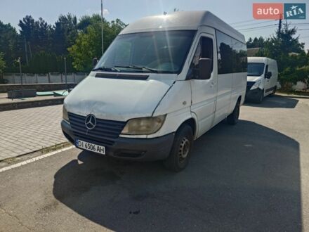 Білий Мерседес Sprinter, об'ємом двигуна 2.69 л та пробігом 689 тис. км за 6500 $, фото 1 на Automoto.ua