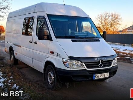 Мерседес Sprinter 2004 в Врадиевке на Automoto.ua Белый Мерседес Sprinter, объемом двигателя 2.7 л и пробегом 700 тыс. км за 9000 $, фото 1 на Automoto.ua
