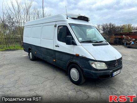 Мерседес Sprinter 2004 в Кременчуге на Automoto.ua Белый Мерседес Sprinter, объемом двигателя 2.2 л и пробегом 421 тыс. км за 8900 $, фото 1 на Automoto.ua