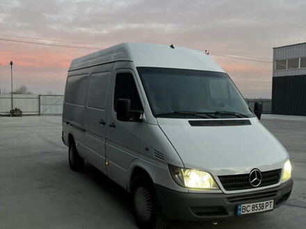 Мерседес Sprinter 2004 в Львове на Automoto.ua Белый Мерседес Sprinter, объемом двигателя 2.7 л и пробегом 845 тыс. км за 7800 $, фото 1 на Automoto.ua