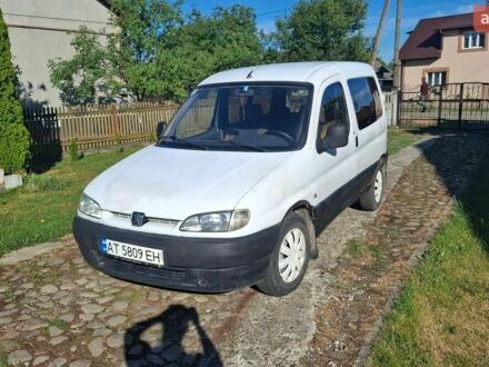 Білий Мерседес Sprinter, об'ємом двигуна 2.2 л та пробігом 600 тис. км за 4700 $, фото 1 на Automoto.ua