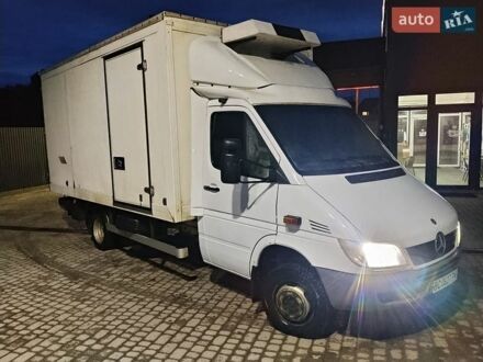 Белый Мерседес Sprinter, объемом двигателя 2.7 л и пробегом 613 тыс. км за 12300 $, фото 1 на Automoto.ua