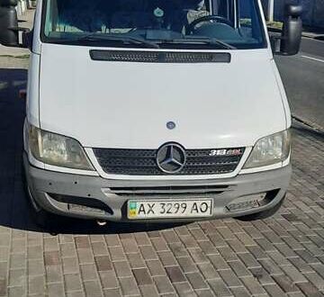 Белый Мерседес Sprinter, объемом двигателя 2.2 л и пробегом 805 тыс. км за 12000 $, фото 1 на Automoto.ua