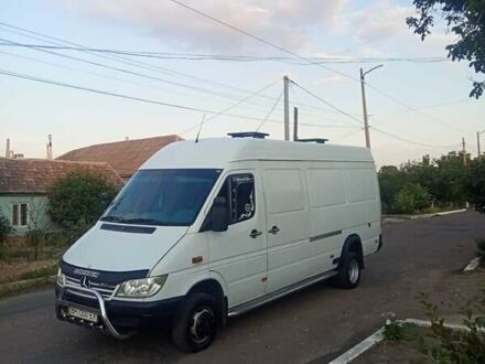 Мерседес Sprinter 2004 в Болграде на Automoto.ua Белый Мерседес Sprinter, объемом двигателя 2.15 л и пробегом 360 тыс. км за 16400 $, фото 1 на Automoto.ua