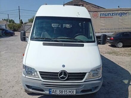 Мерседес Sprinter 2004 в Днепре (Днепропетровске) на Automoto.ua Белый Мерседес Sprinter, объемом двигателя 2.15 л и пробегом 526 тыс. км за 13500 $, фото 1 на Automoto.ua