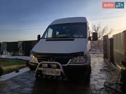 Белый Мерседес Sprinter, объемом двигателя 0 л и пробегом 350 тыс. км за 8999 $, фото 1 на Automoto.ua