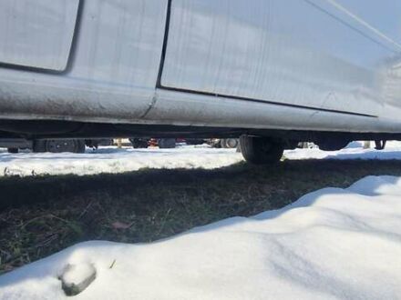 Белый Мерседес Sprinter, объемом двигателя 2.2 л и пробегом 370 тыс. км за 7777 $, фото 1 на Automoto.ua