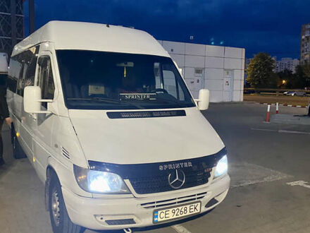 Белый Мерседес Sprinter, объемом двигателя 0 л и пробегом 450 тыс. км за 14000 $, фото 1 на Automoto.ua