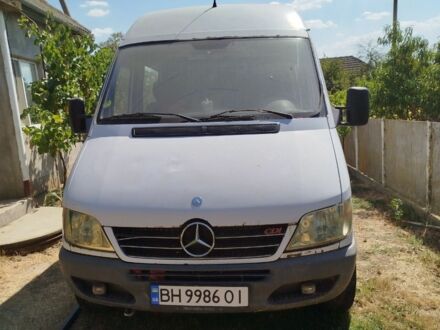 Білий Мерседес Sprinter, об'ємом двигуна 2.1 л та пробігом 300 тис. км за 6500 $, фото 1 на Automoto.ua