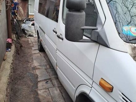 Білий Мерседес Sprinter, об'ємом двигуна 2.15 л та пробігом 288 тис. км за 1500 $, фото 1 на Automoto.ua